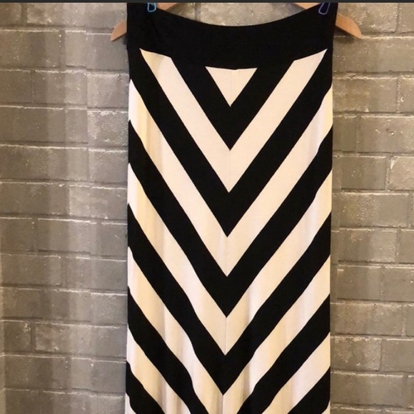 karen kane maxi skirt